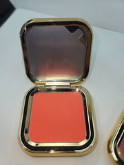 Powder Blush Disponible a partir del 14 de junio 2026