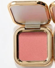 Powder Blush Disponible a partir del 14 de junio 2026
